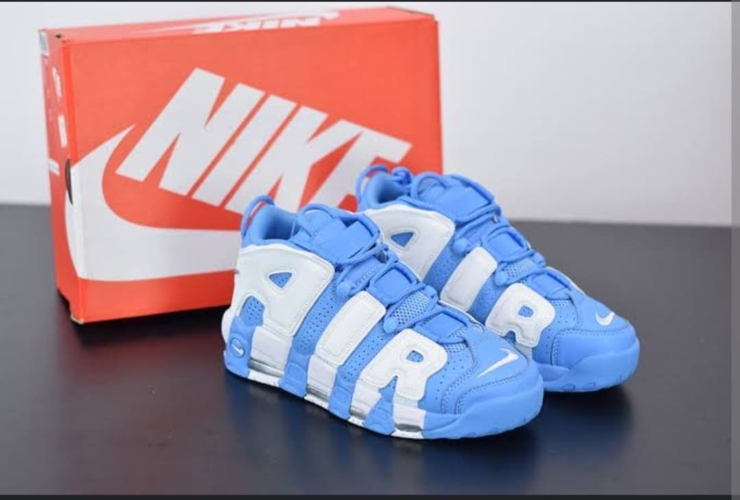 NIKE AIR UPTEMPO