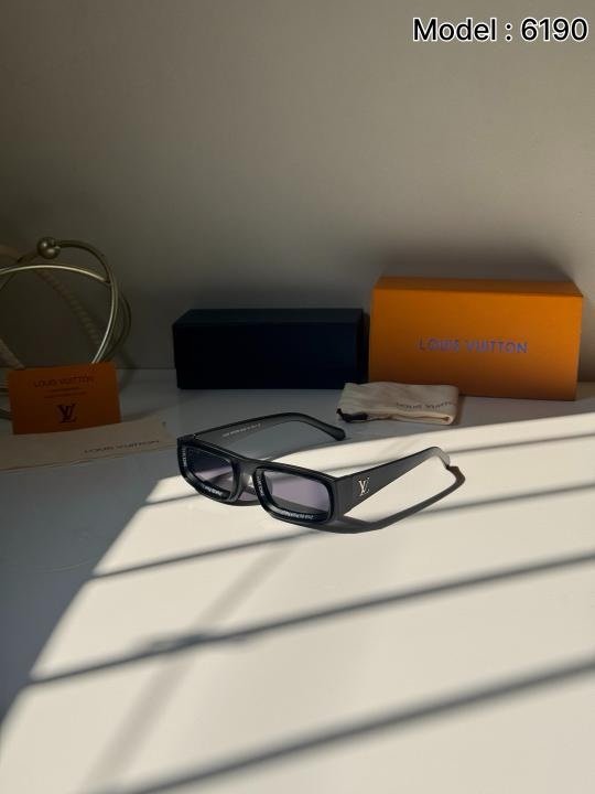 Louis Vuitton 6190 Matt Black